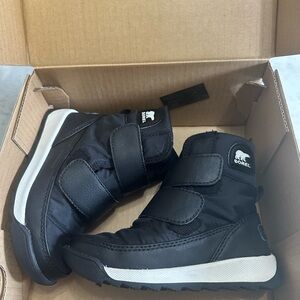 Black Sorel toddler Whitney boots size 9. Waterproof